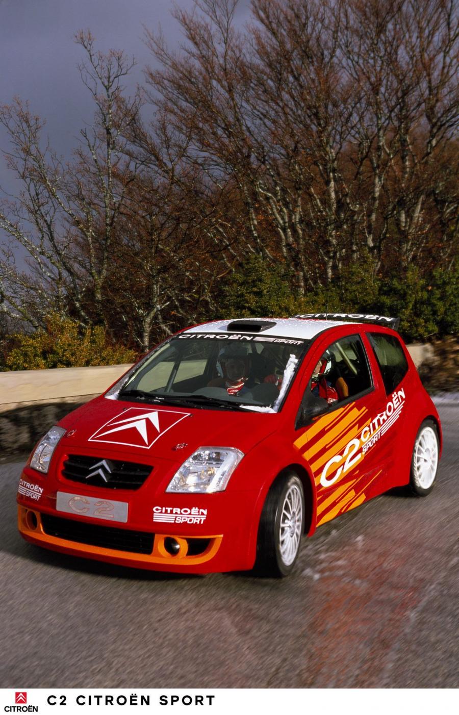  Citroen C2 Sport Concept 2003 года  (фото 18 из 45)